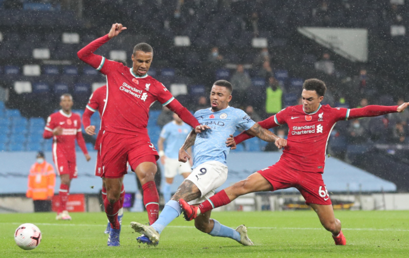 Liverpool and Manchester City battle to a 1-1 draw at the Etihad Stadium